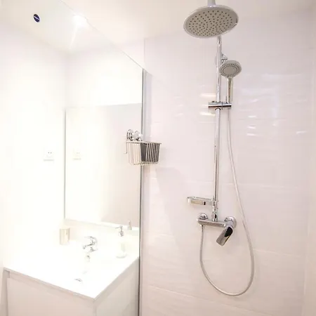 Kasa Gloria - Cosy Centre-ville - Parking&wifi Gratuits, équipé Saint-Quentin (Aisne)